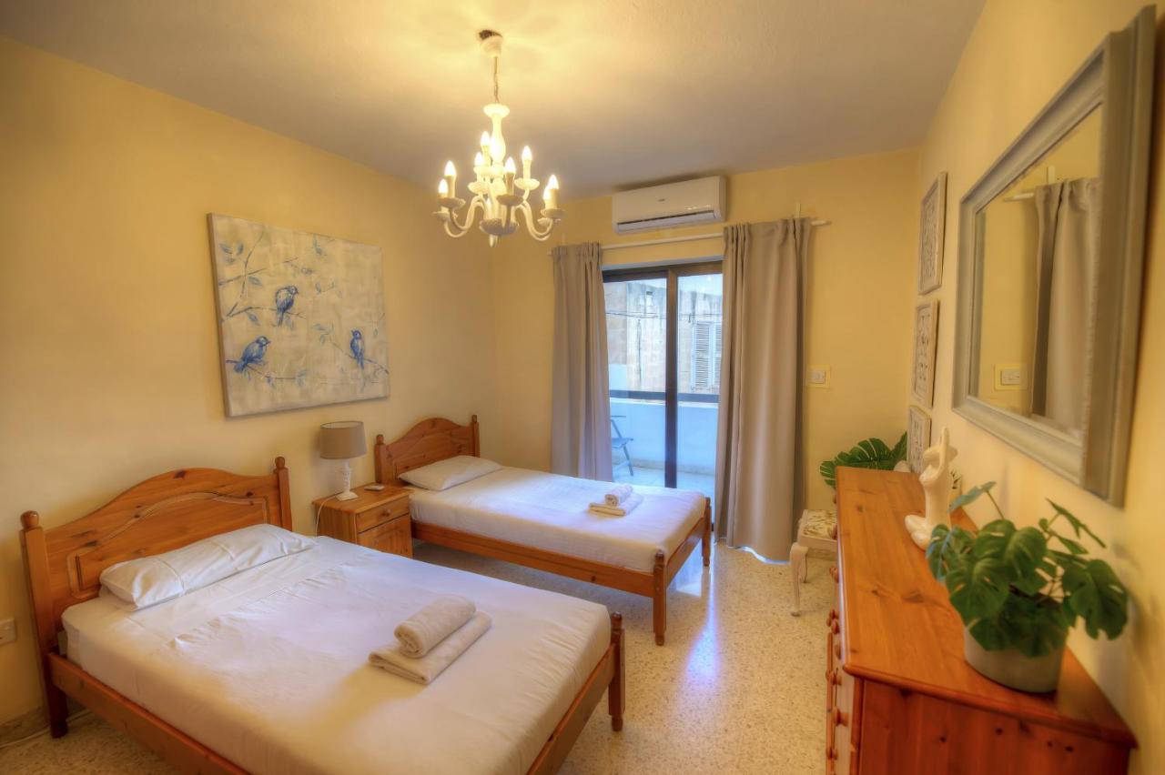 Large And Bright Apartment In The City Centre Goslm-2 Sliema Exterior foto